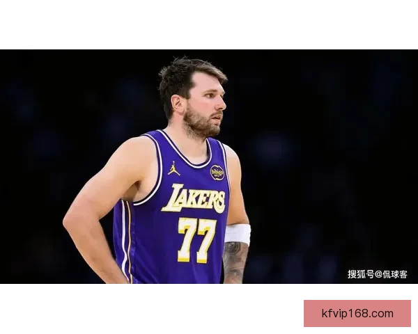 东契奇因第16次技犯与扎威发生肢体冲突 自动禁赛一场